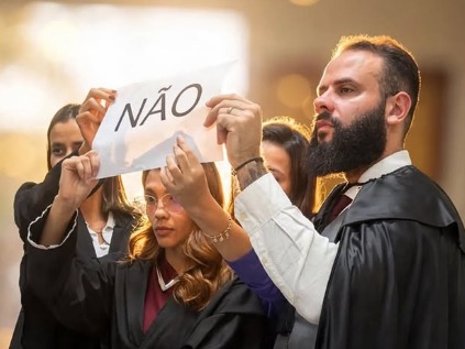 Registro fotográfico do Tribunal do Júri.